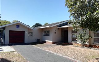 4 Bedroom House in Arauna