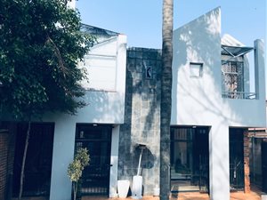 4 Bed House in Riviera