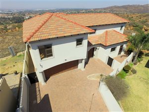 5 Bed House in Southcrest