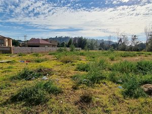 750 m² Land available in Unigray