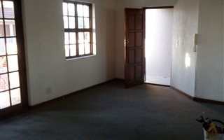1.5 Bedroom Townhouse in Dowerglen and Ext