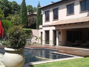 4 Bed Cluster in Bryanston West
