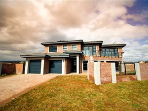 3 Bed Duet in Six Fountains Estate
