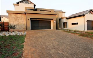 4 Bedroom House in Midstream Ridge Estate