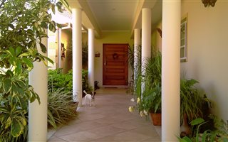 6 Bedroom House in Camphers Drift