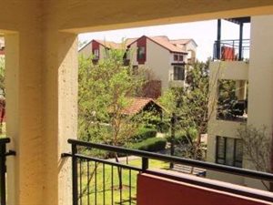 1 Bedroom Townhouse in Silver Lakes Golf Estate
