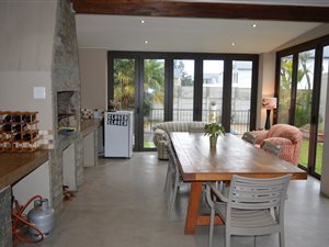 4 Bed House in Paarl Central West