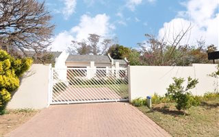 2 Bedroom Simplex in Lonehill