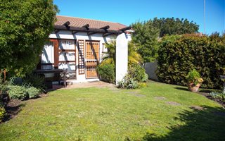 2 Bedroom Cluster in De Bron