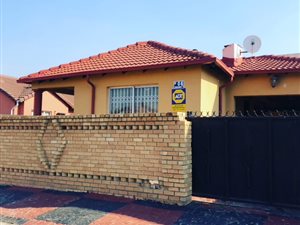 3 Bedroom House in Whitney Gardens