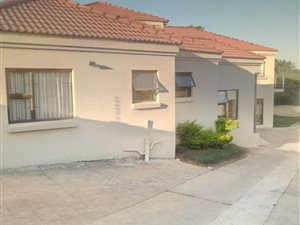 20 Bed House in Proclamation Hill