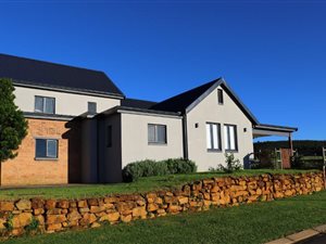 3 Bed House in St Johns Village