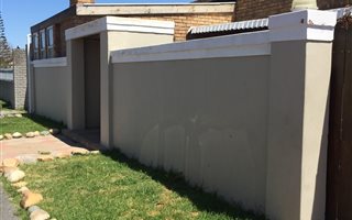 3 Bedroom House in Elsies River