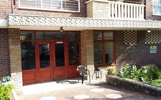 3 Bedroom Apartment in Rouxville