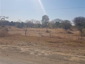 2 ha Land available in Kenley