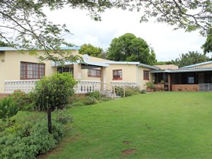 2 Bed House in Elysium