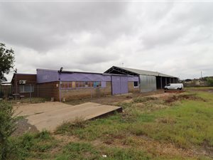 749 m² Industrial space in Hamilton
