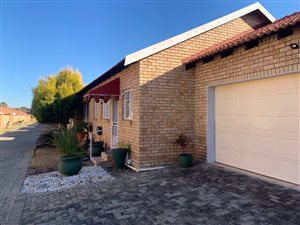 2 Bed Apartment in Wilkoppies