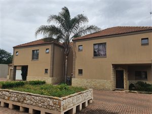 3 Bed Townhouse in Mantevrede