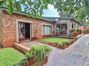 2 Bed House in Kameeldrift East