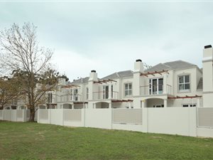 3 Bed Townhouse in Durbanville