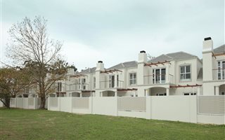 3 Bedroom Townhouse in Durbanville