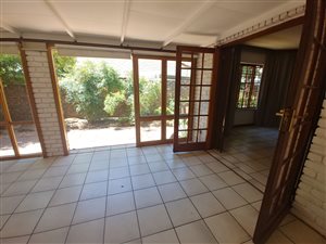 2.5 Bedroom House in Lynnwood Glen