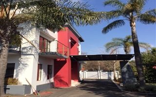 140 m² Office Space in Highlands North