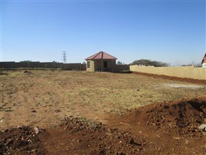 1143 m² Land available in Amajuba Park