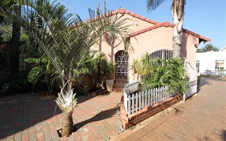 3 Bedroom House in Highway Gardens