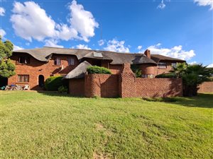 1046 m² Farm in Mnandi AH