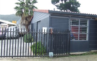 300 m² Industrial space in Knysna Central