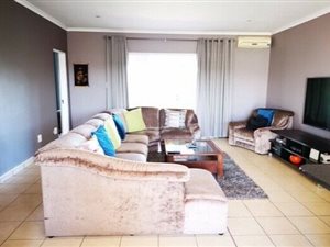 3 Bed Apartment in Mt Edgecombe