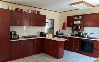 3 Bedroom Townhouse in Top Town