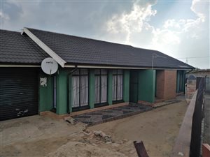 3 Bed House in Kroonstad