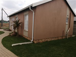 3 Bed House in Katlehong