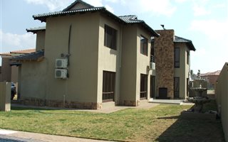 4 Bedroom House in Three Rivers East