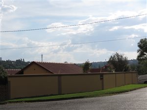 4 Bed House in Dewetshof