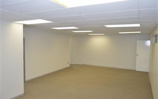 408 m² Commercial space in Selby