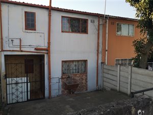 3 Bed House in Whetstone