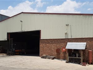 1300 m² Commercial space in Laser Park