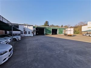 1524 m² Commercial space in Glen Anil