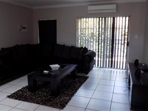 2 Bed Townhouse in Bronkhorstspruit