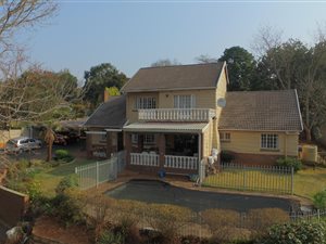 4 Bed House in Clarendon