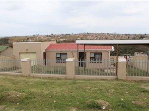 2 Bed House in Mdantsane