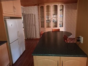 3 Bed House in Edelweiss