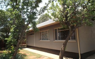 3 Bedroom House in General Alberts Park