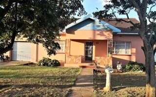 3 Bedroom House in Campher Park