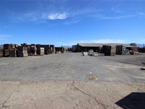1457 m² Industrial space in Oudtshoorn