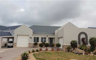 3 Bedroom House in Laguna Sands